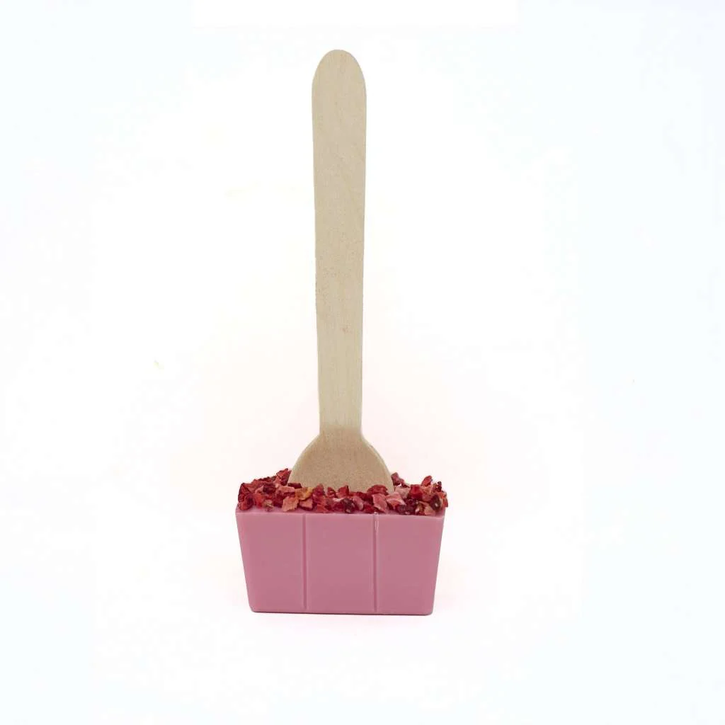 Best of British Strawberries & Cream Hot Chocolate Spoon - Image 3