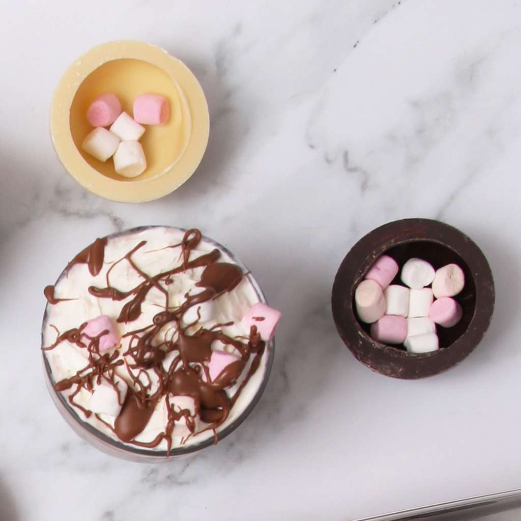 Mixed Hot Chocolate Bombe Cracker with Marshmallows - Image 4